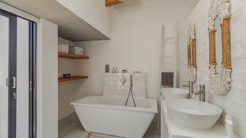 3 Bedroom Property for Sale in Stilbaai East Western Cape